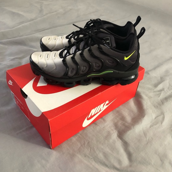Nike Other - Men’s Nike Air vapormax plus
